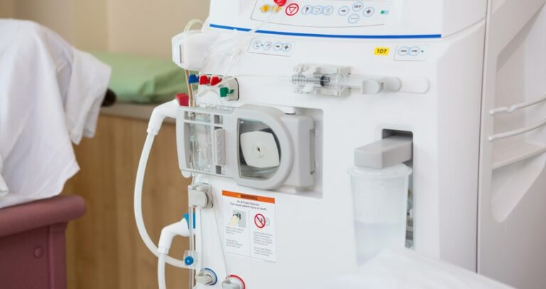 dialysis machine